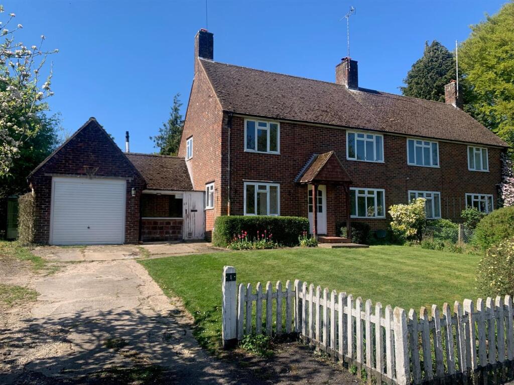 3 bed Semi Detached for rent in Oakley. From BCM - Winchester