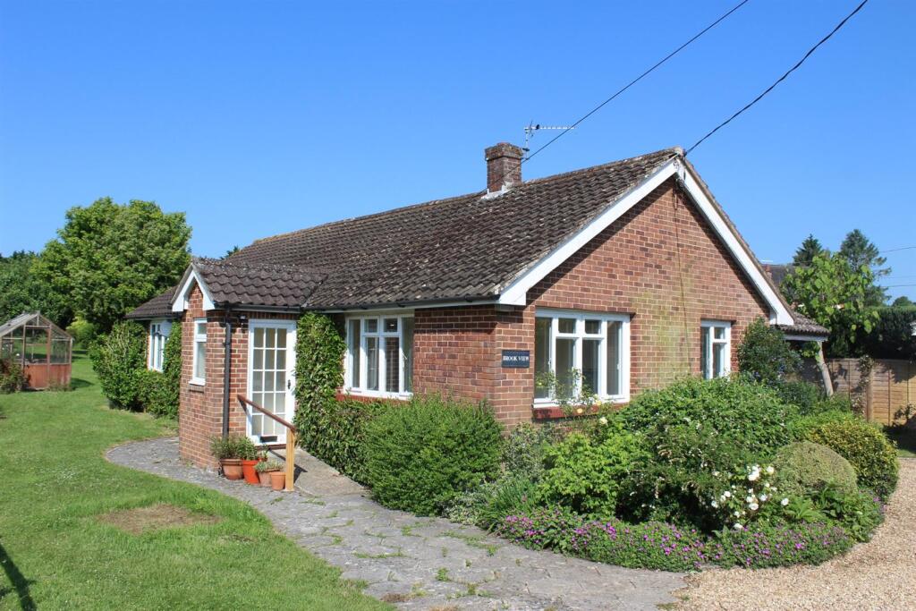 3 bed Detached bungalow for rent in Northbrook. From BCM - Winchester