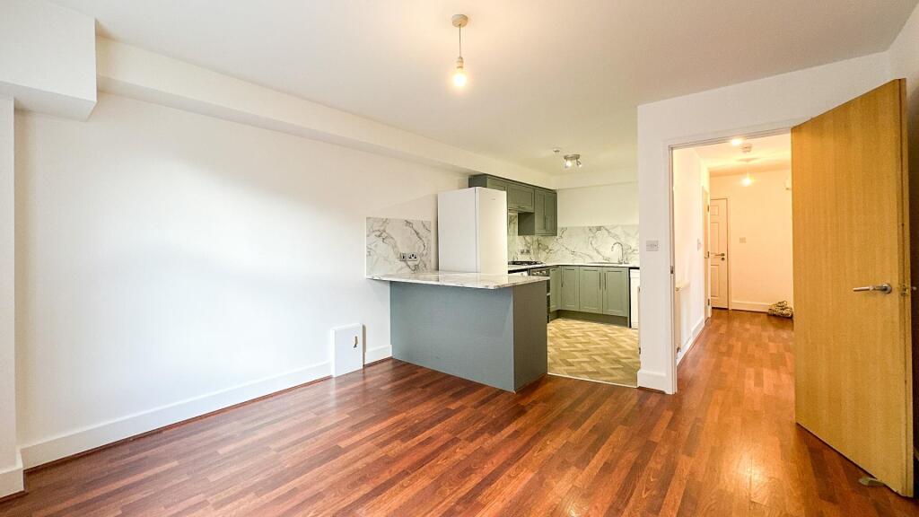 2 bed 1st Floor Flat for rent in Ashton Vale. From Hunters - BS3 2 bed 1st Floor Flat for rent in Ashton Vale. From Hunters - BS3