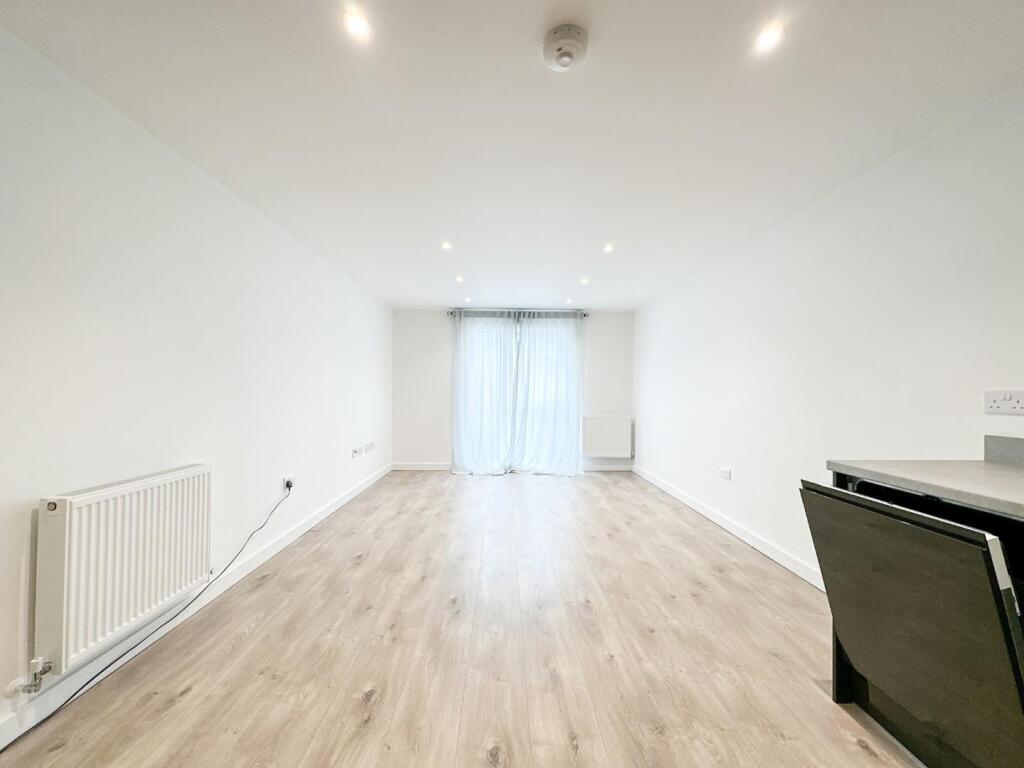 2 bed 1st Floor Flat for rent in Bristol. From Hunters - BS3