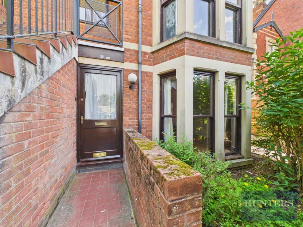 2 bed Apartment for rent in Cheltenham. From Hunters - Cheltenham