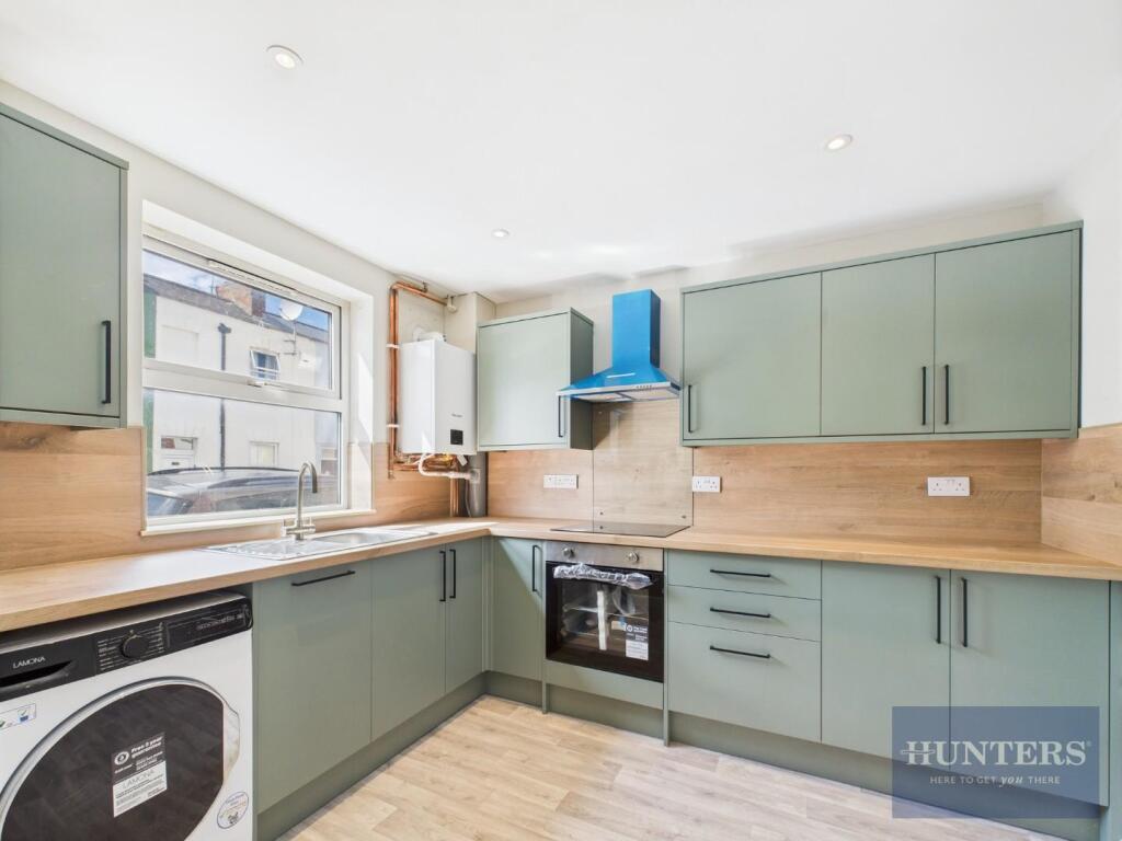 3 bed Mid Terraced House for rent in Cheltenham. From Hunters - Cheltenham 3 bed Mid Terraced House for rent in Cheltenham. From Hunters - Cheltenham