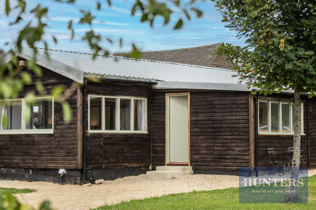 2 bed Detached bungalow for rent in Whiteway. From Hunters - Cheltenham