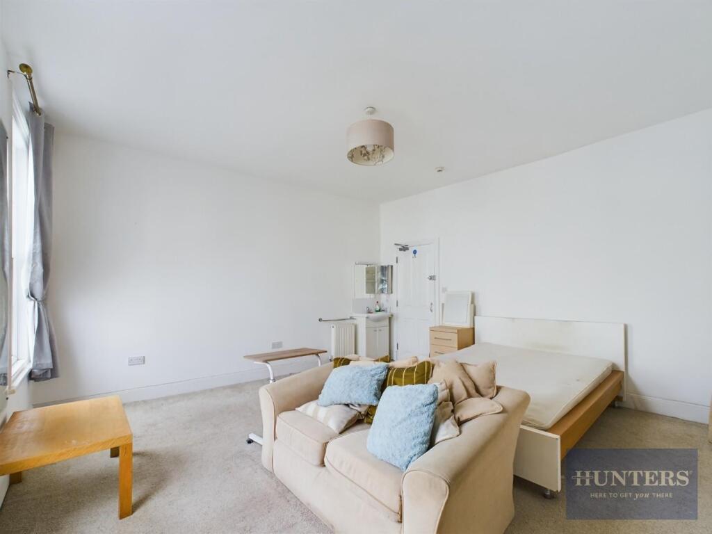 1 bed House Share for rent in Cheltenham. From Hunters - Cheltenham 1 bed House Share for rent in Cheltenham. From Hunters - Cheltenham