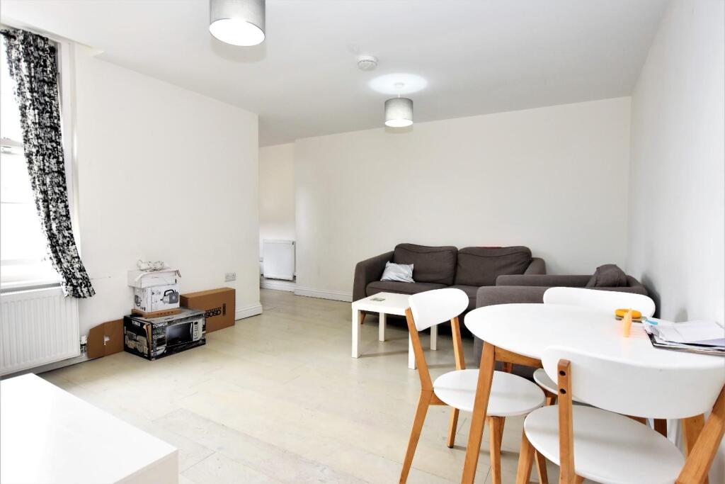 2 bed 1st Floor Flat for rent in Cheltenham. From Hunters - Cheltenham
