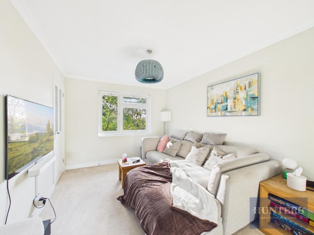 2 bed Apartment for rent in Prestbury. From Hunters - Cheltenham 2 bed Apartment for rent in Prestbury. From Hunters - Cheltenham