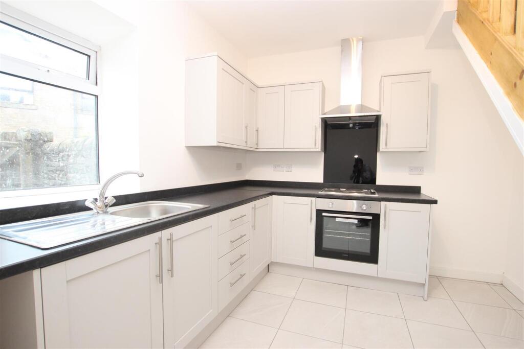 2 bed Mid Terraced House for rent in Eccleshill. From Hunters - Darwen