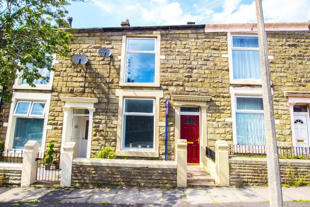 2 bed Mid Terraced House for rent in Darwen. From Hunters - Darwen