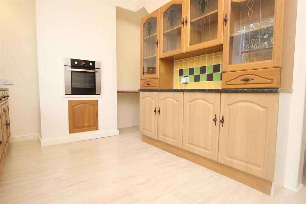 2 bed Mid Terraced House for rent in Darwen. From Hunters - Darwen 2 bed Mid Terraced House for rent in Darwen. From Hunters - Darwen
