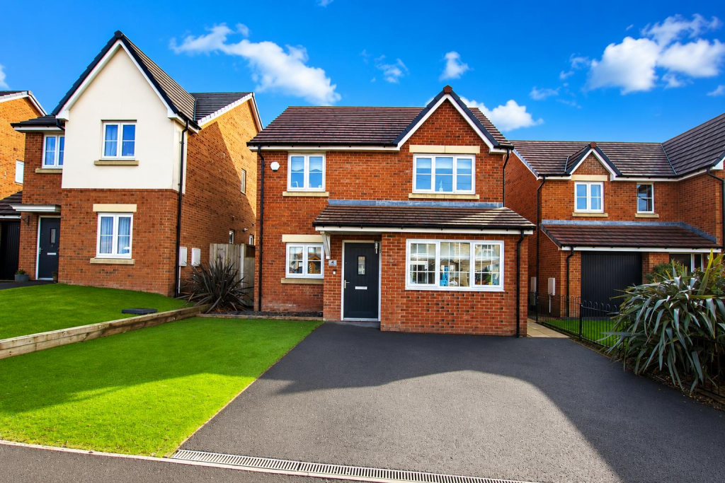 3 bed Detached for rent in Darwen. From Hunters - Darwen