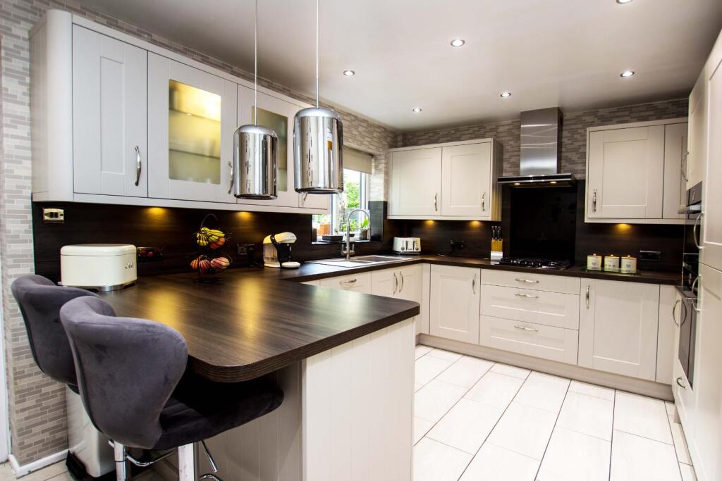 2 bed Town House for rent in Darwen. From Hunters - Darwen 2 bed Town House for rent in Darwen. From Hunters - Darwen
