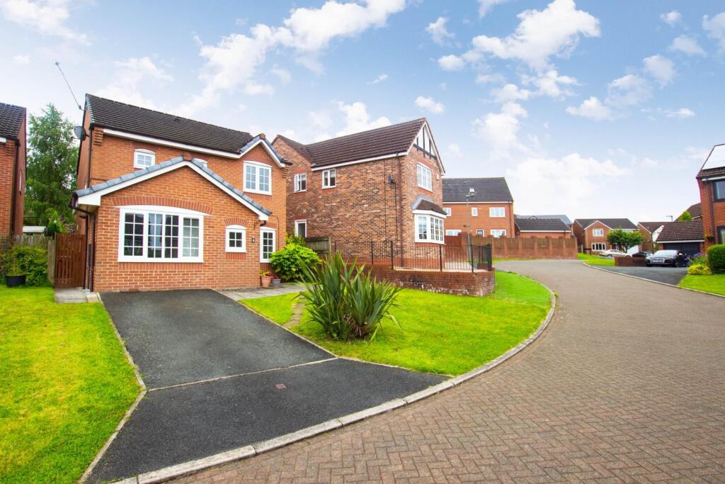 4 bed Detached for rent in Pleasington. From Hunters - Darwen 4 bed Detached for rent in Pleasington. From Hunters - Darwen
