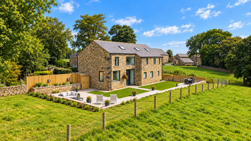 3 bed Detached for rent in Tockholes. From Hunters - Darwen