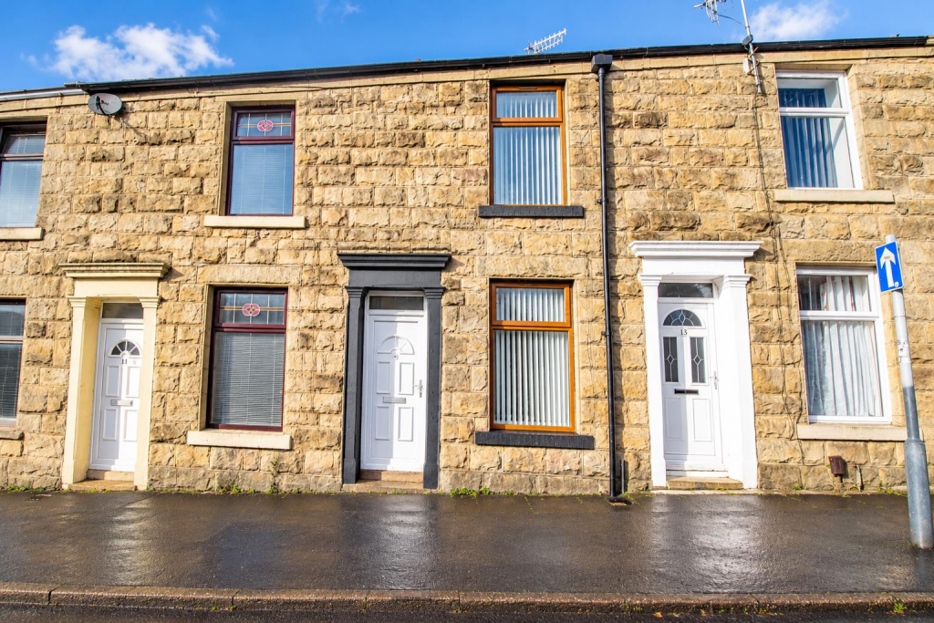 2 bed Mid Terraced House for rent in Darwen. From Hunters - Darwen