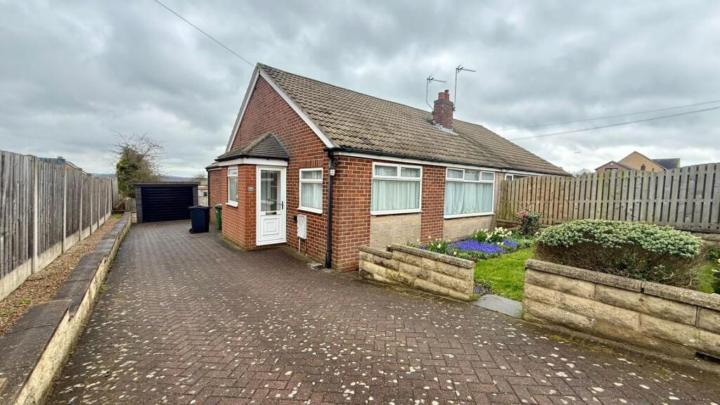 3 bed Bungalow for rent in Batley. From Hunters - Dewsbury