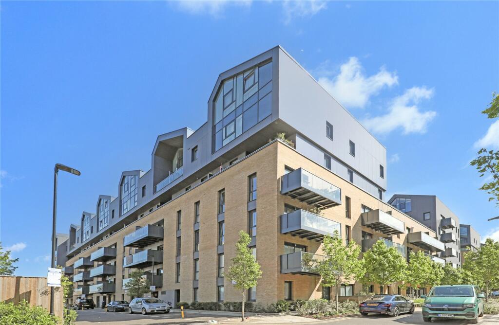 2 bed Flat for rent in London. From Central Estate Agents - Walthamstow