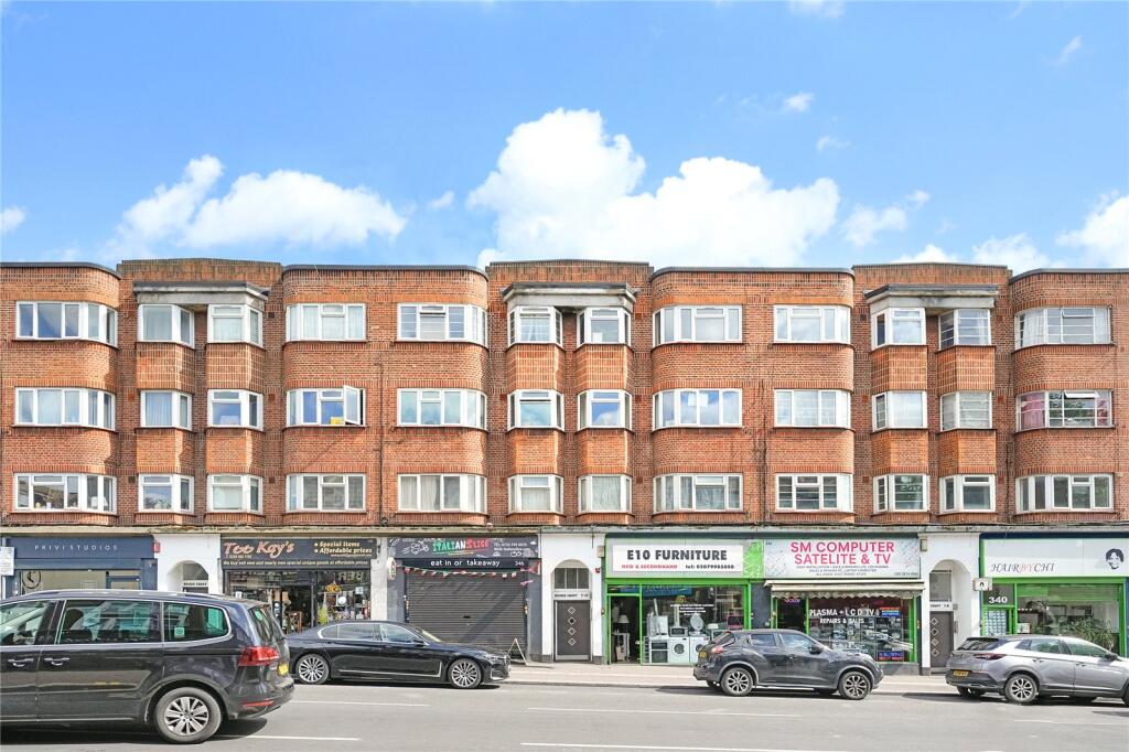 2 bed 1st Floor Flat for rent in London. From Central Estate Agents - Walthamstow
