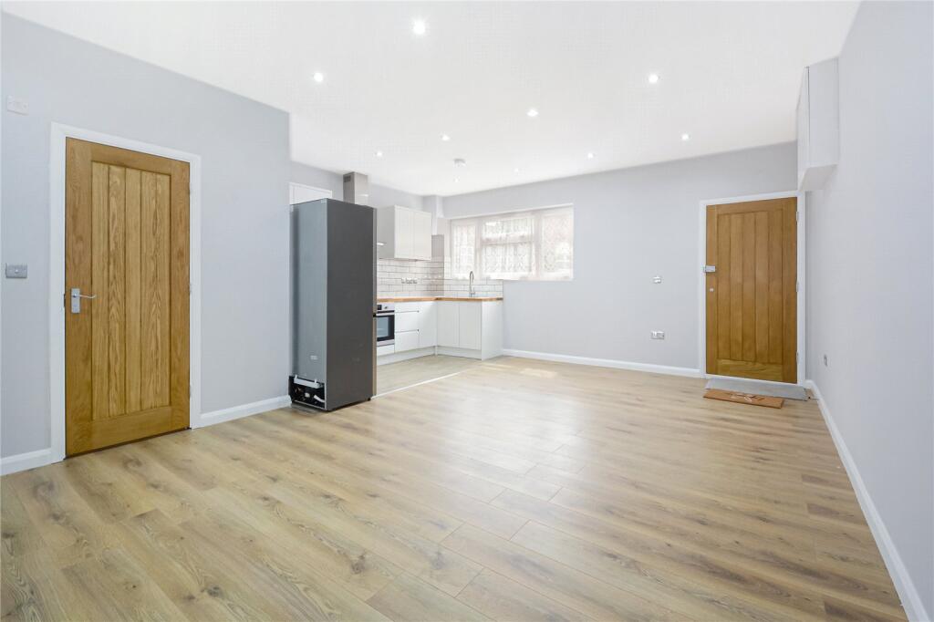 2 bed 1st Floor Flat for rent in Walthamstow. From Central Estate Agents - Walthamstow 2 bed 1st Floor Flat for rent in Walthamstow. From Central Estate Agents - Walthamstow
