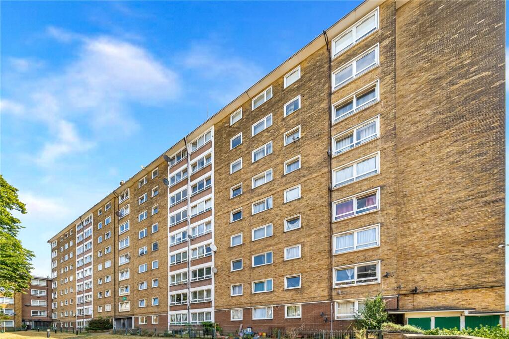 1 bed 1st Floor Flat for rent in Camden Town. From Central Estate Agents - Walthamstow