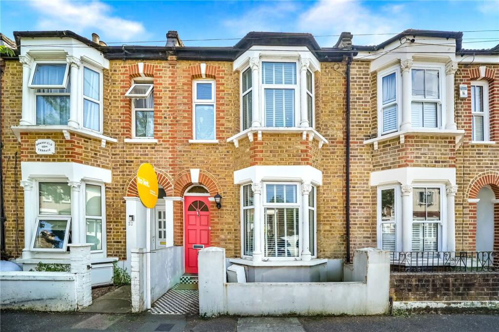 5 bed Mid Terraced House for rent in London. From Central Estate Agents - Walthamstow