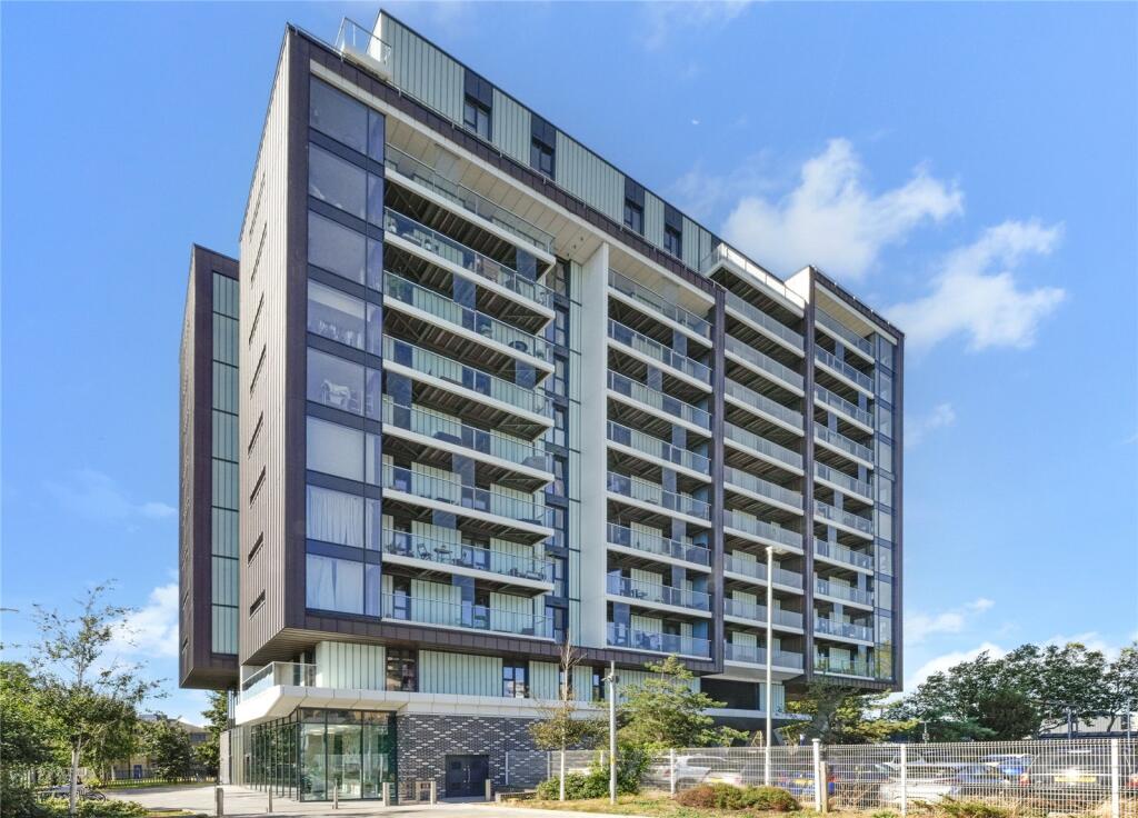 1 bed 1st Floor Flat for rent in Walthamstow. From Central Estate Agents - Walthamstow