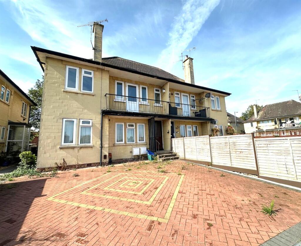2 bed 1st Floor Flat for rent in Keynsham. From Davies & Way - Keynsham
