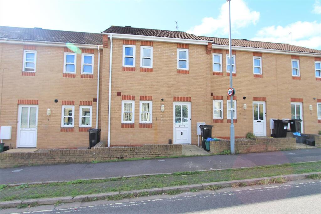 2 bed Mid Terraced House for rent in Bristol. From Davies & Way - Keynsham