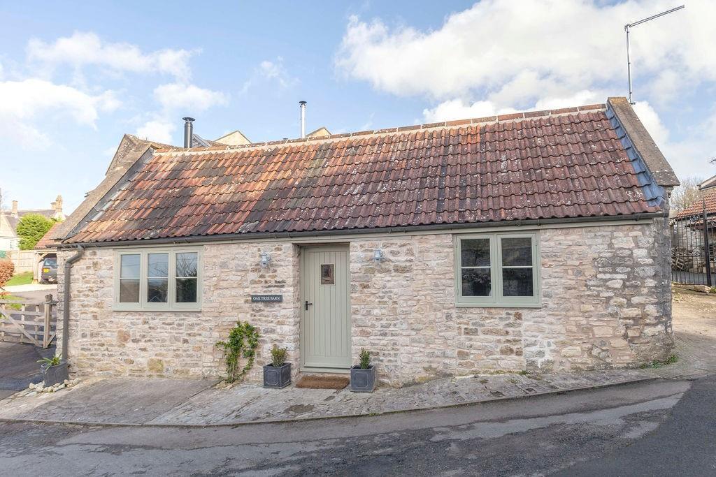 2 bed Barn Conversion for rent in Bath. From Davies & Way - Keynsham 2 bed Barn Conversion for rent in Bath. From Davies & Way - Keynsham