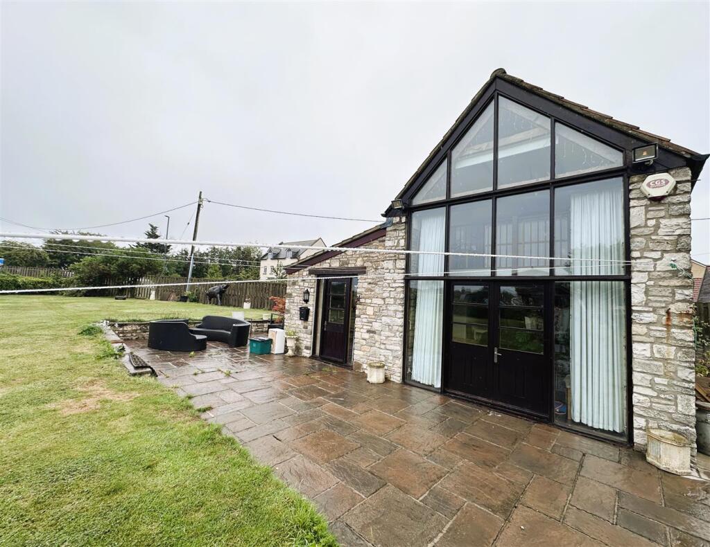 1 bed Detached for rent in Bristol. From Davies & Way - Keynsham