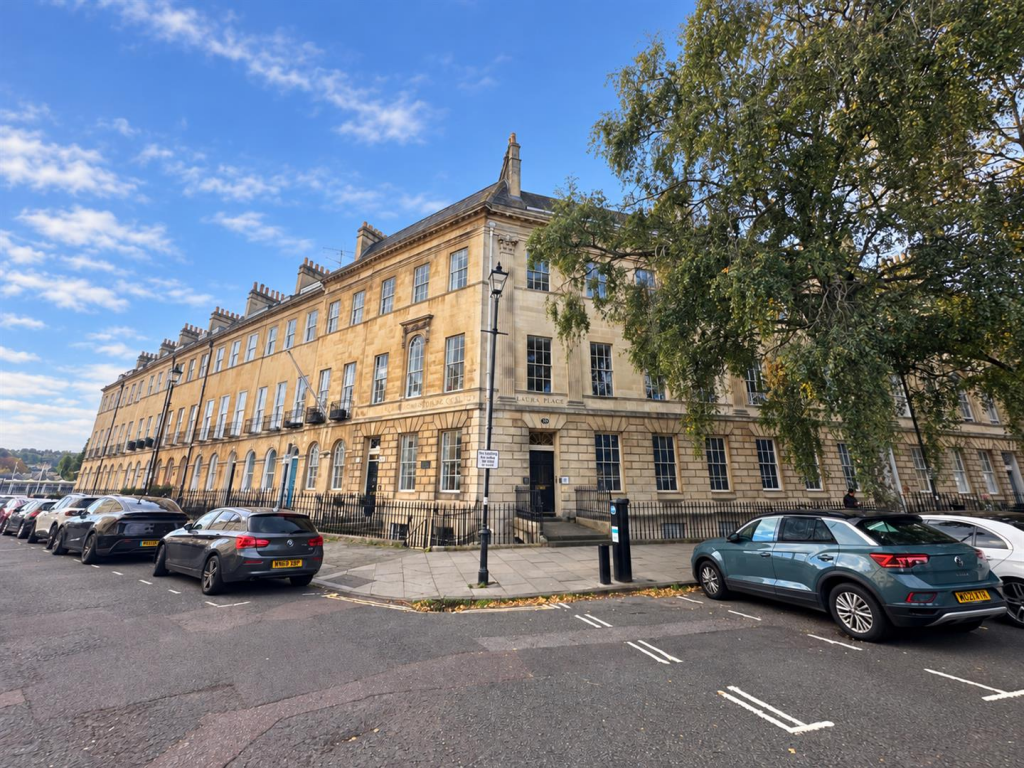 2 bed 1st Floor Flat for rent in Bath. From Davies & Way - Keynsham