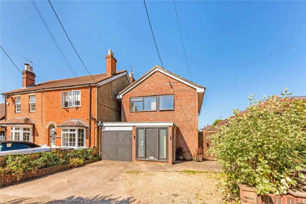 3 bed Detached House for rent in Chobham. From Hodders - Chertsey