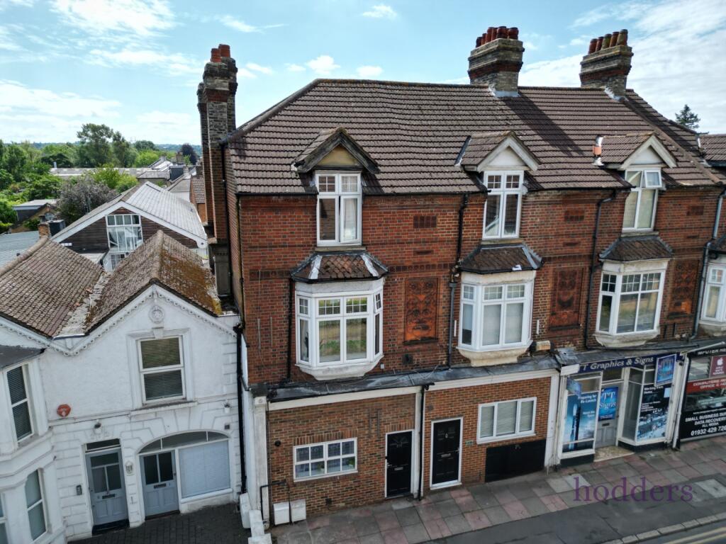 3 bed Duplex for rent in Addlestone. From Hodders - Chertsey