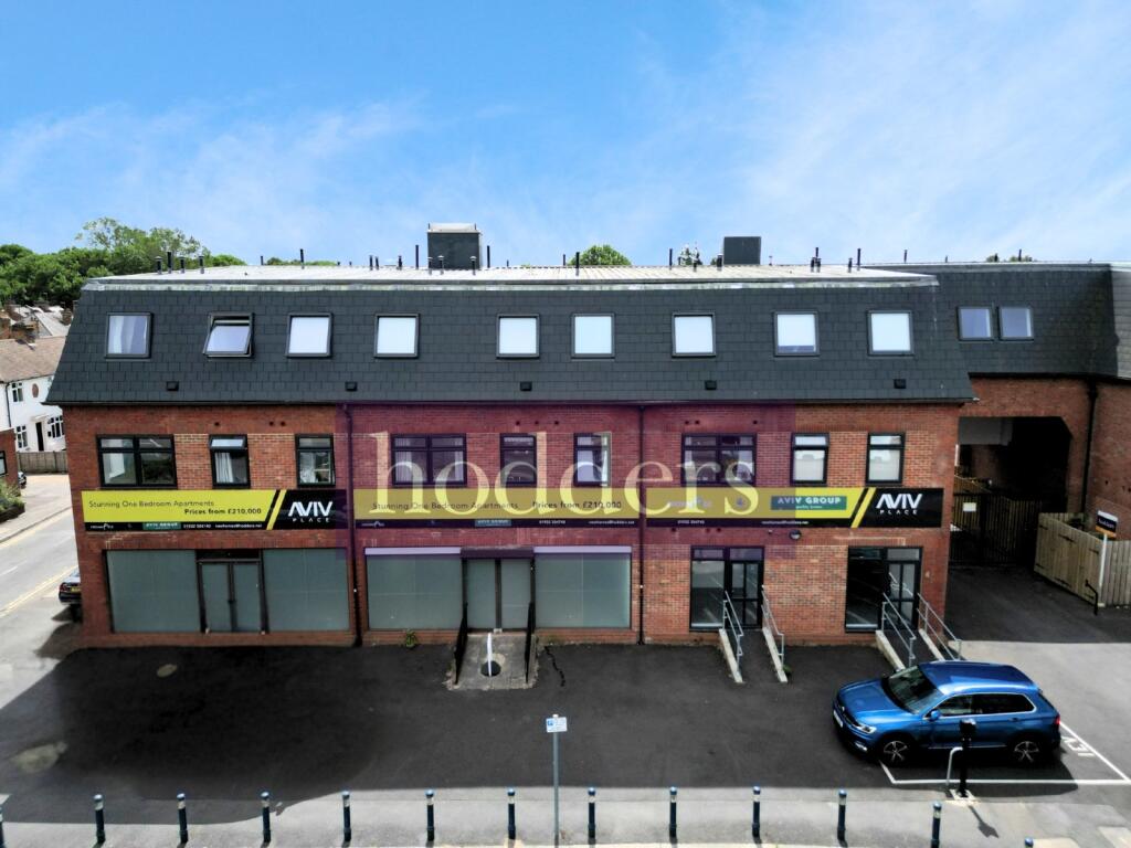 1 bed Apartment for rent in Addlestone. From Hodders - Chertsey