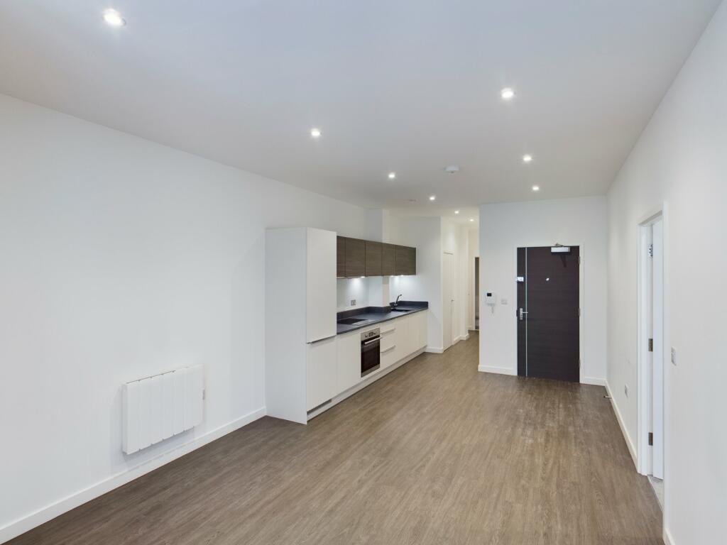 1 bed Apartment for rent in Egham. From Hodders - Chertsey