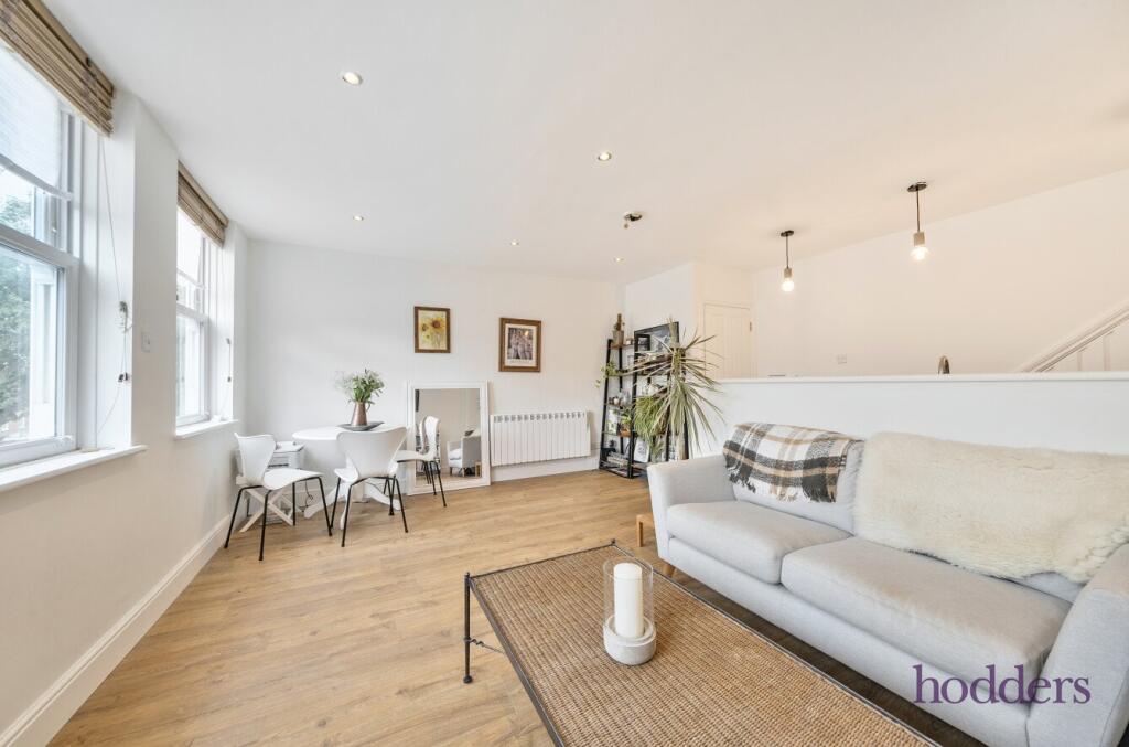 2 bed Apartment for rent in Chertsey. From Hodders - Chertsey 2 bed Apartment for rent in Chertsey. From Hodders - Chertsey