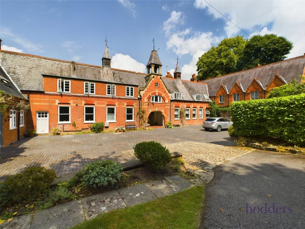 4 bed Detached for rent in Lyne. From Hodders - Chertsey