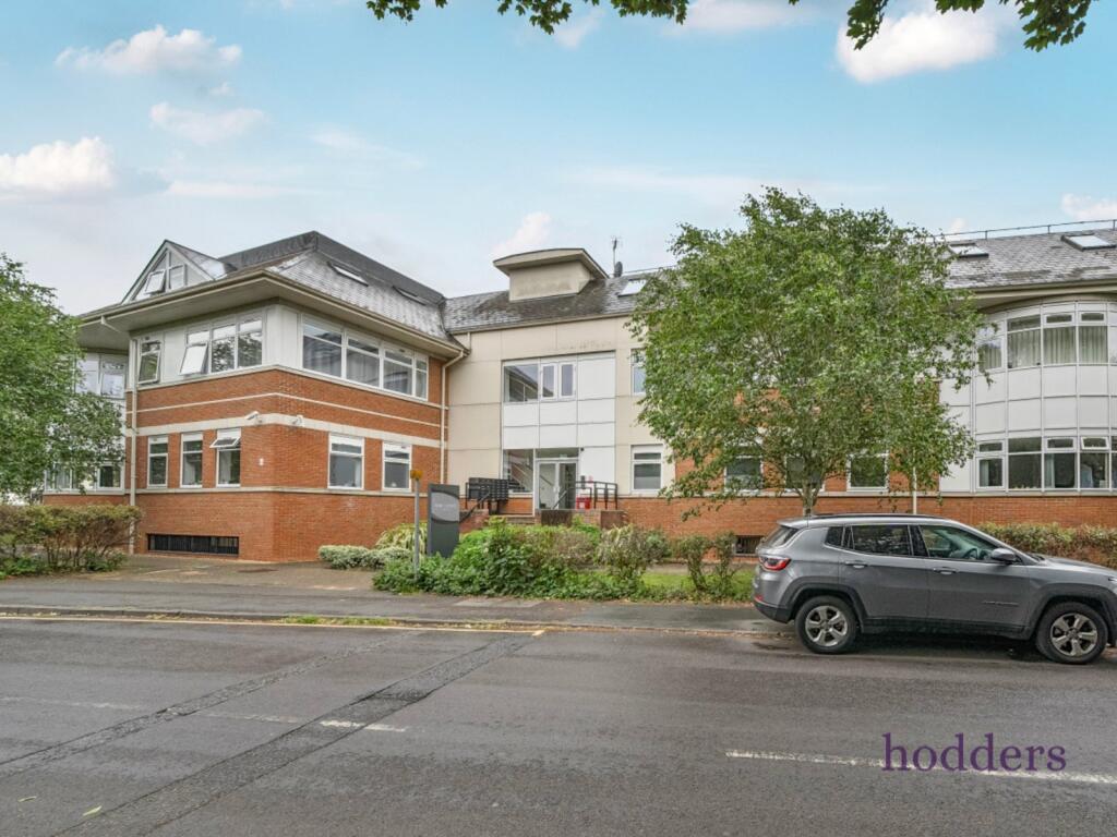 2 bed Apartment for rent in Lyne. From Hodders - Chertsey 2 bed Apartment for rent in Lyne. From Hodders - Chertsey