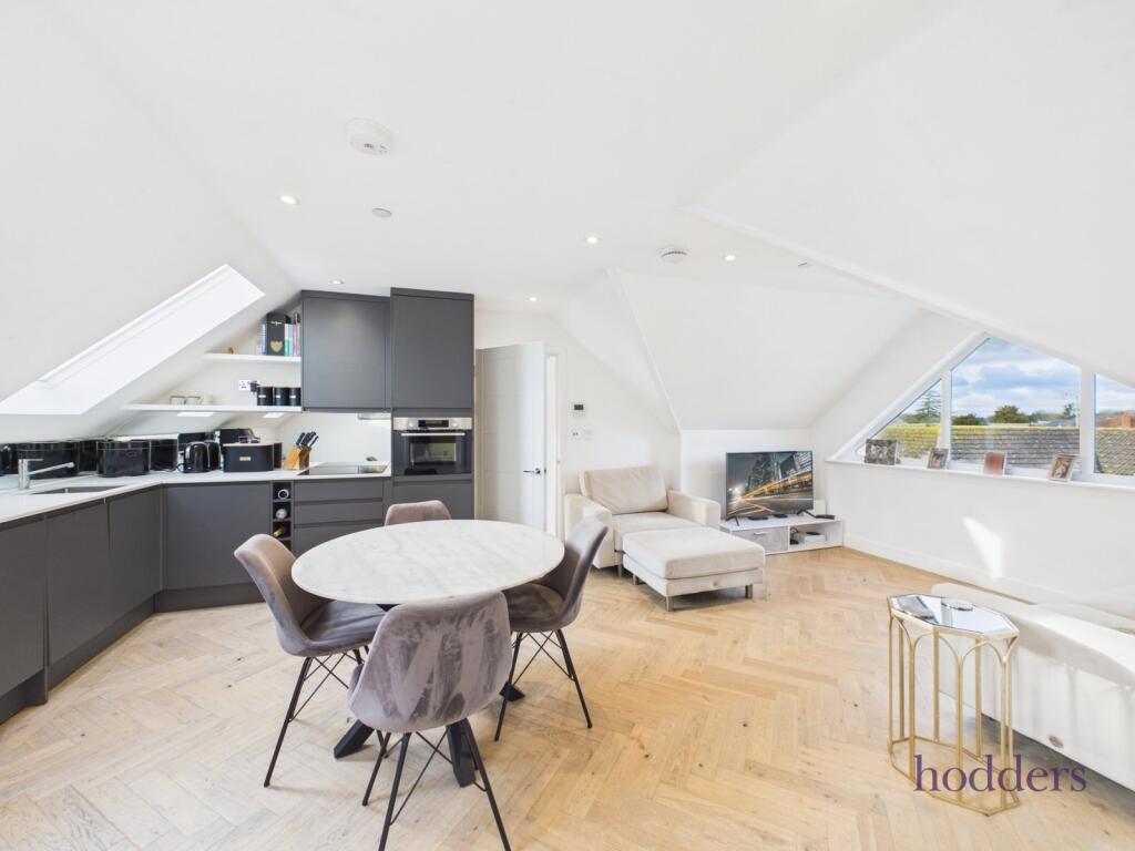 2 bed Apartment for rent in Ottershaw. From Hodders - Chertsey