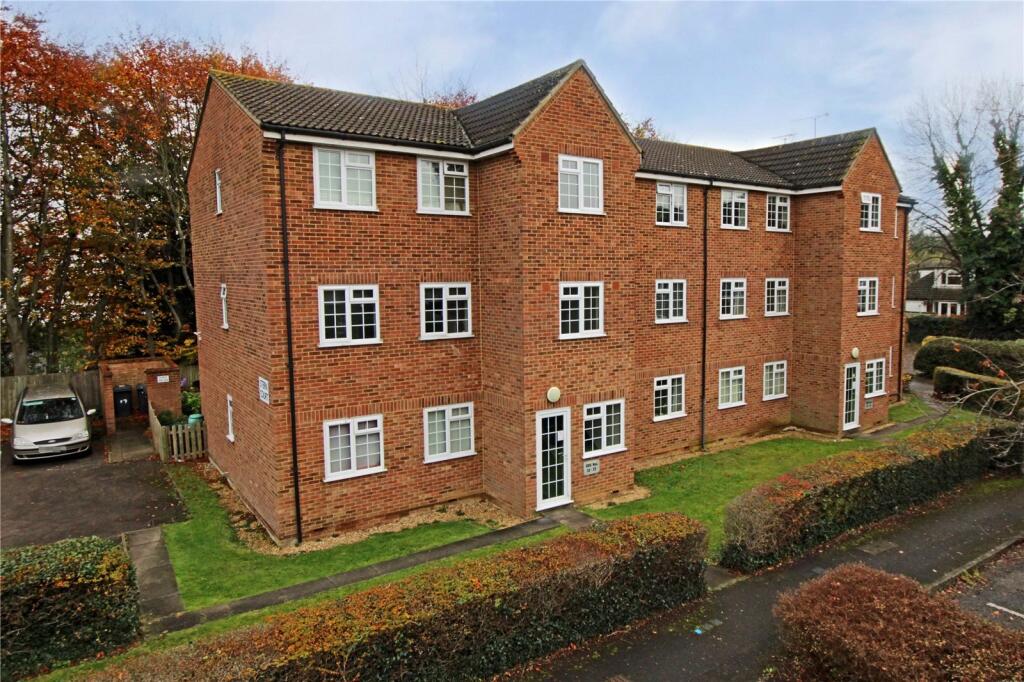 1 bed Apartment for rent in Chertsey. From Hodders - Chertsey