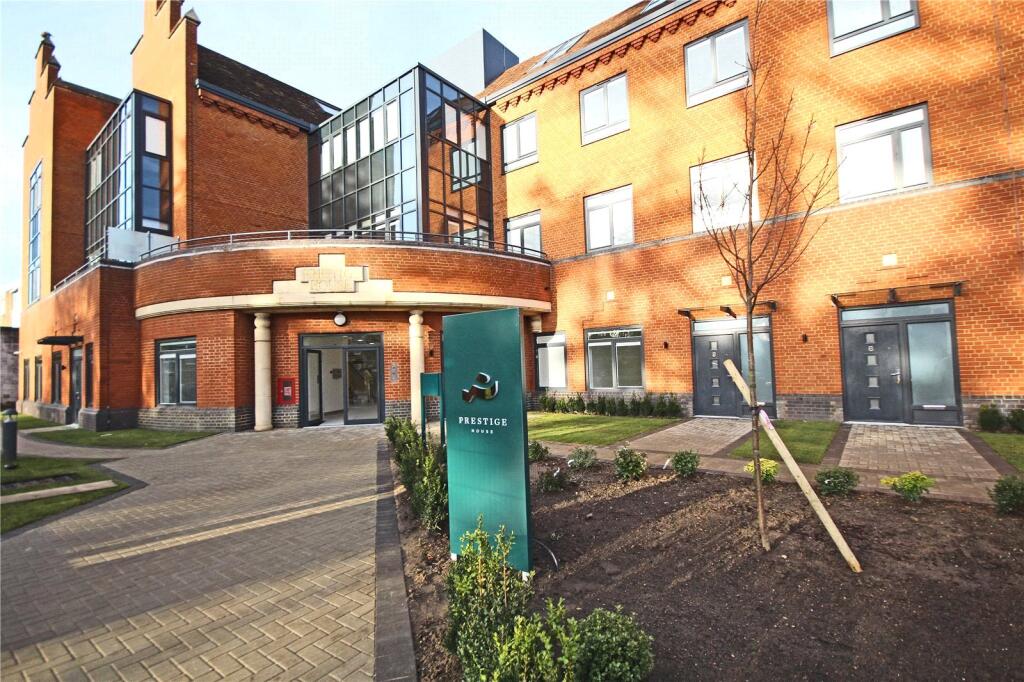 1 bed Apartment for rent in Egham. From Hodders - Chertsey
