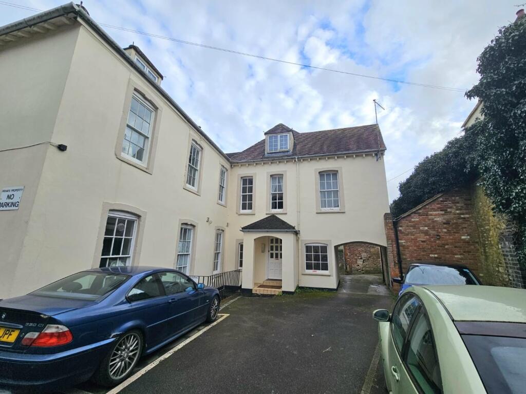 1 bed Apartment for rent in Wotton-under-Edge. From Hunters - Dursley