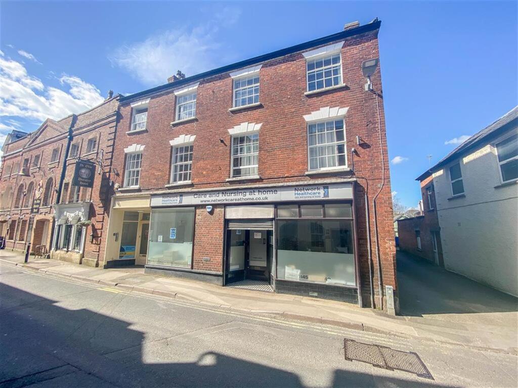 1 bed 1st Floor Flat for rent in Dursley. From Hunters - Dursley