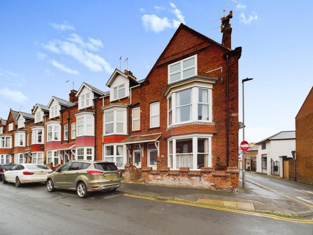 2 bed 1st Floor Flat for rent in Filey. From Hunters - Filey