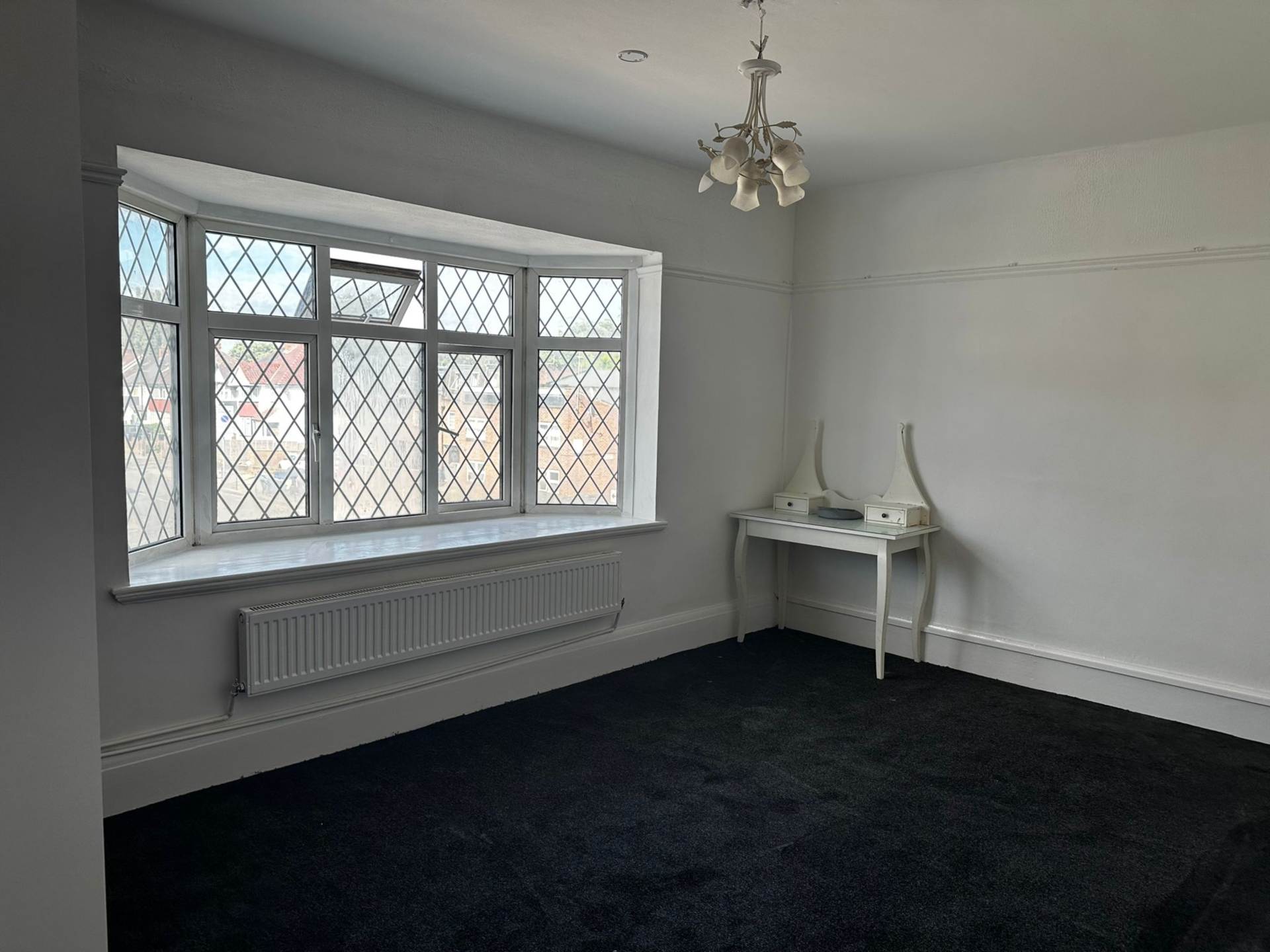 2 bed 1st Floor Flat for rent in London. From Sutherland Estates