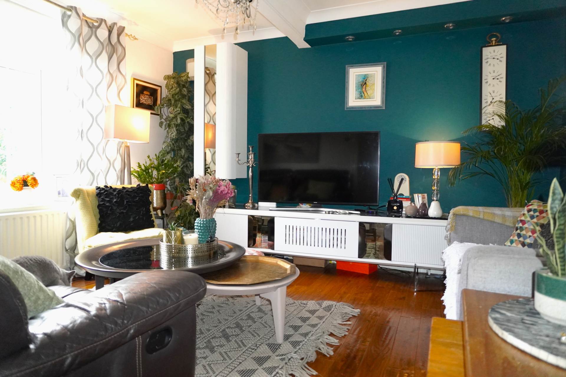 4 bed Mid Terraced House for rent in London. From Sutherland Estates