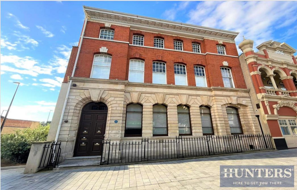 2 bed Apartment for rent in Chatham. From Hunters - Folkestone