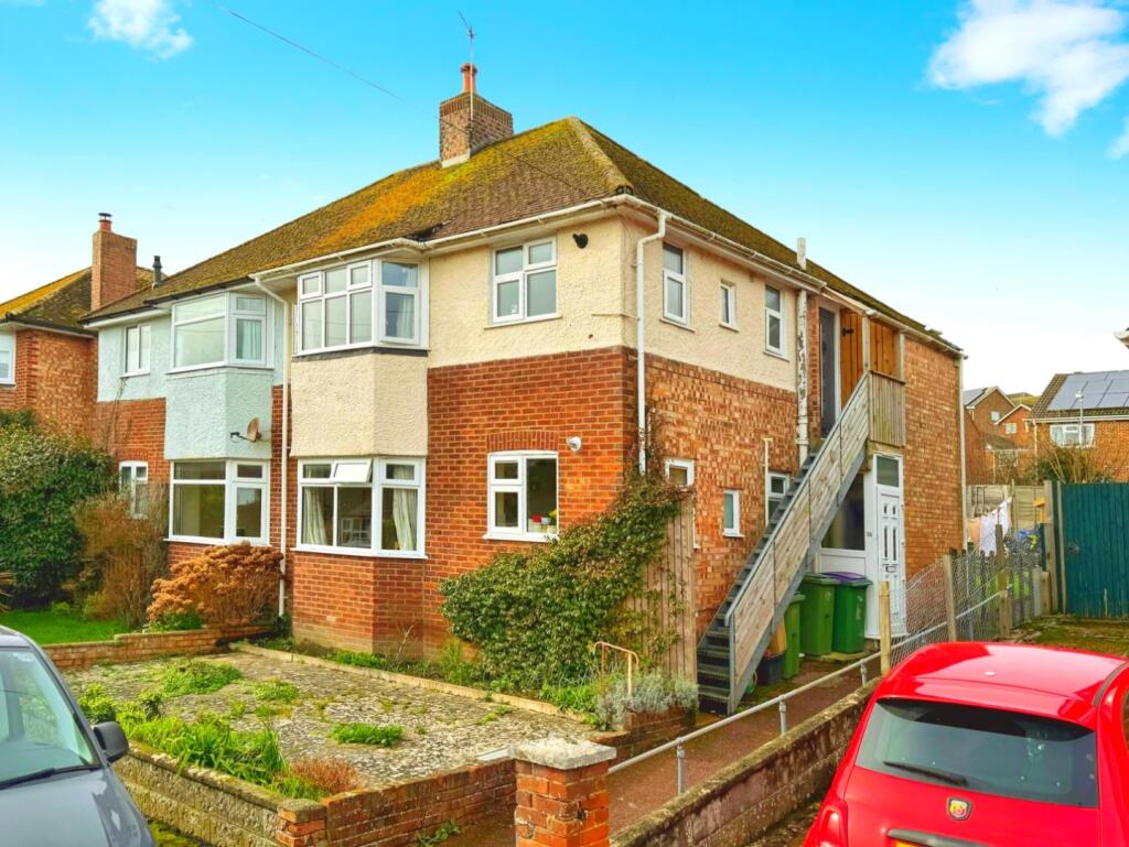 2 bed 1st Floor Flat for rent in Hythe. From Hunters - Folkestone