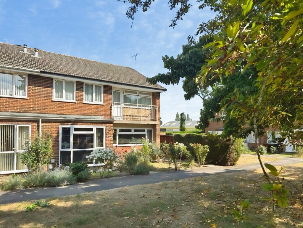 2 bed 1st Floor Flat for rent in Ashford. From Hunters - Folkestone 2 bed 1st Floor Flat for rent in Ashford. From Hunters - Folkestone