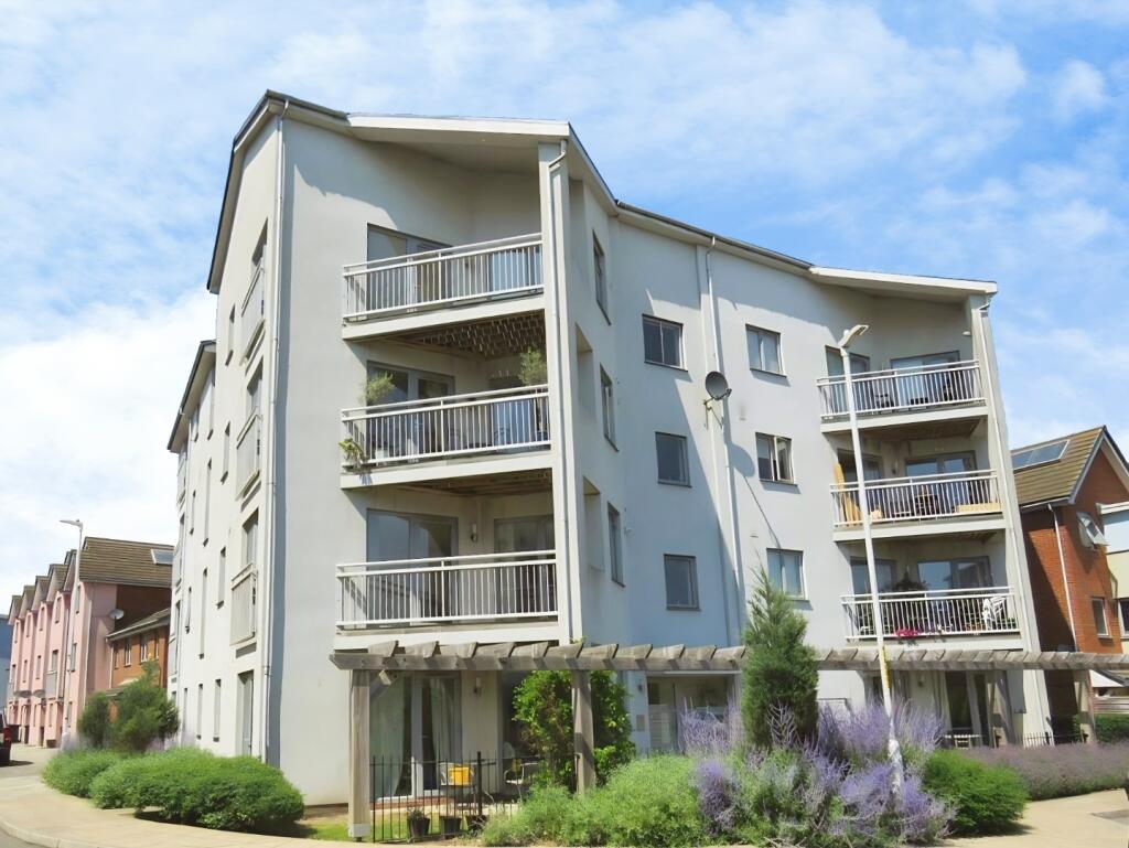 2 bed 1st Floor Flat for rent in Ashford. From Hunters - Folkestone 2 bed 1st Floor Flat for rent in Ashford. From Hunters - Folkestone