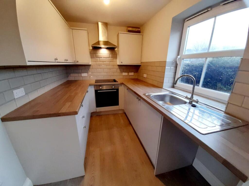 3 bed Mid Terraced House for rent in Gainsborough. From Hunters - Gainsborough